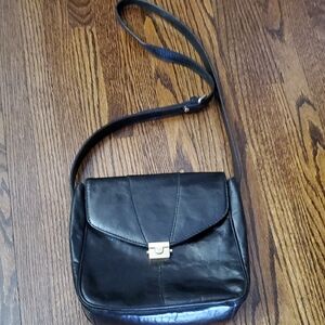 Elegant Black Leather Shoulder Bag
